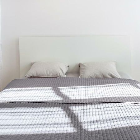 Апартаменты Bright & Cozy Studio In Old Town Вильнюс Экстерьер фото