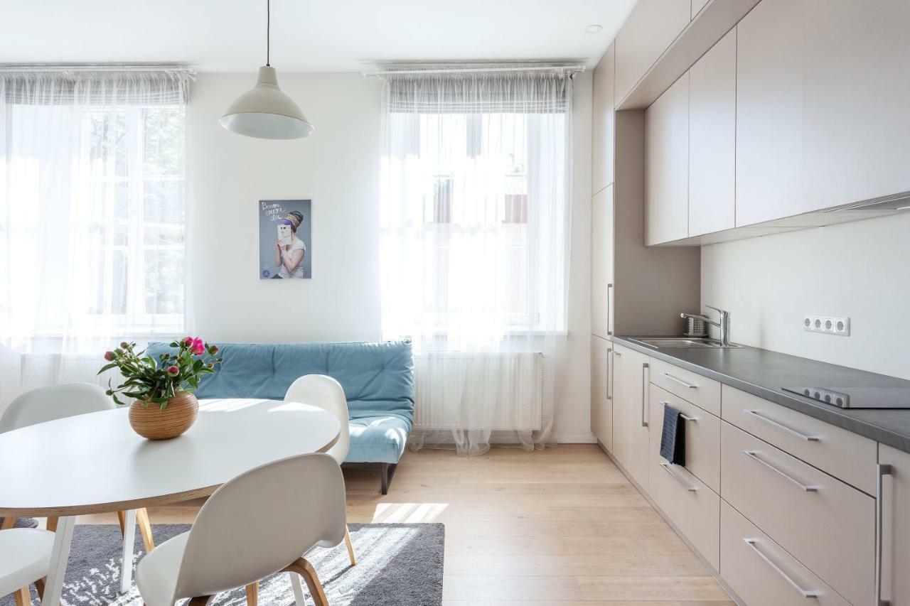 Апартаменты Bright & Cozy Studio In Old Town Вильнюс Экстерьер фото