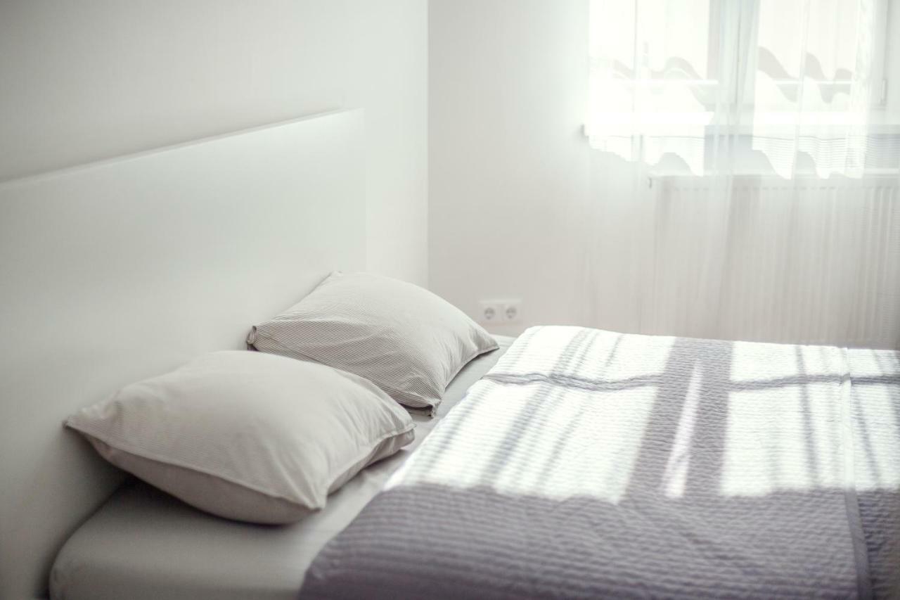 Апартаменты Bright & Cozy Studio In Old Town Вильнюс Экстерьер фото